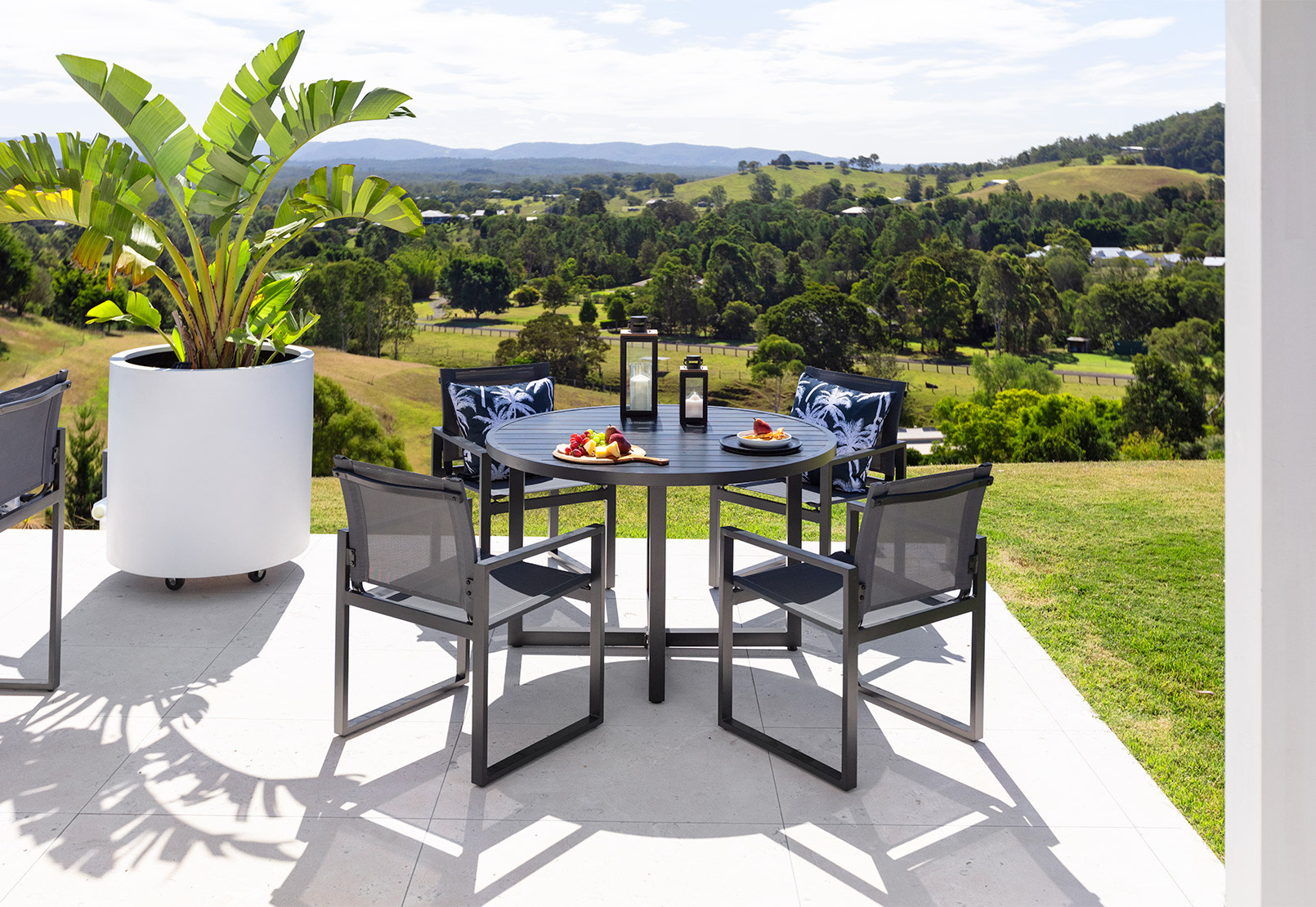 BAYVIEW Outdoor Chair – image 7 of 9