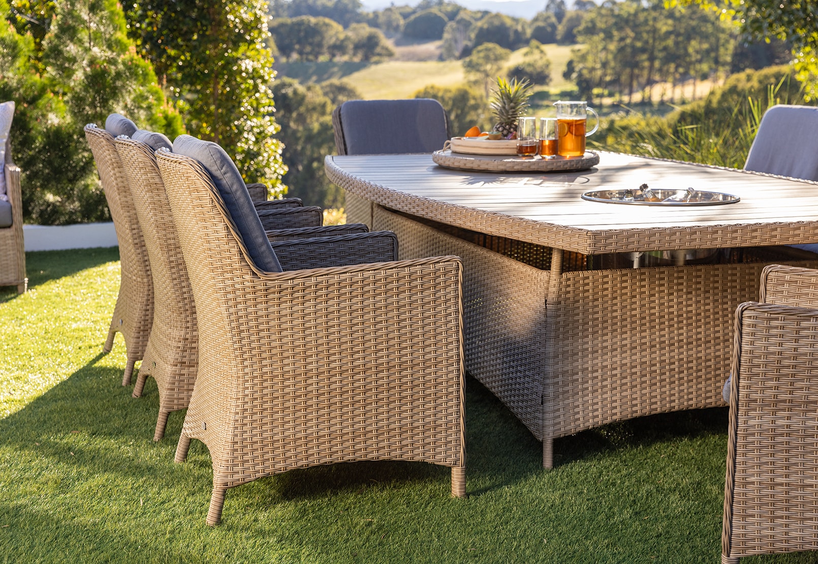 LUAU Outdoor Dining Table – image 8 of 12