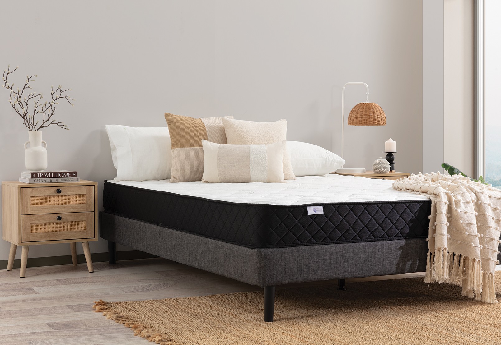 LLAMA Bonafide Queen Mattress – image 6 of 6