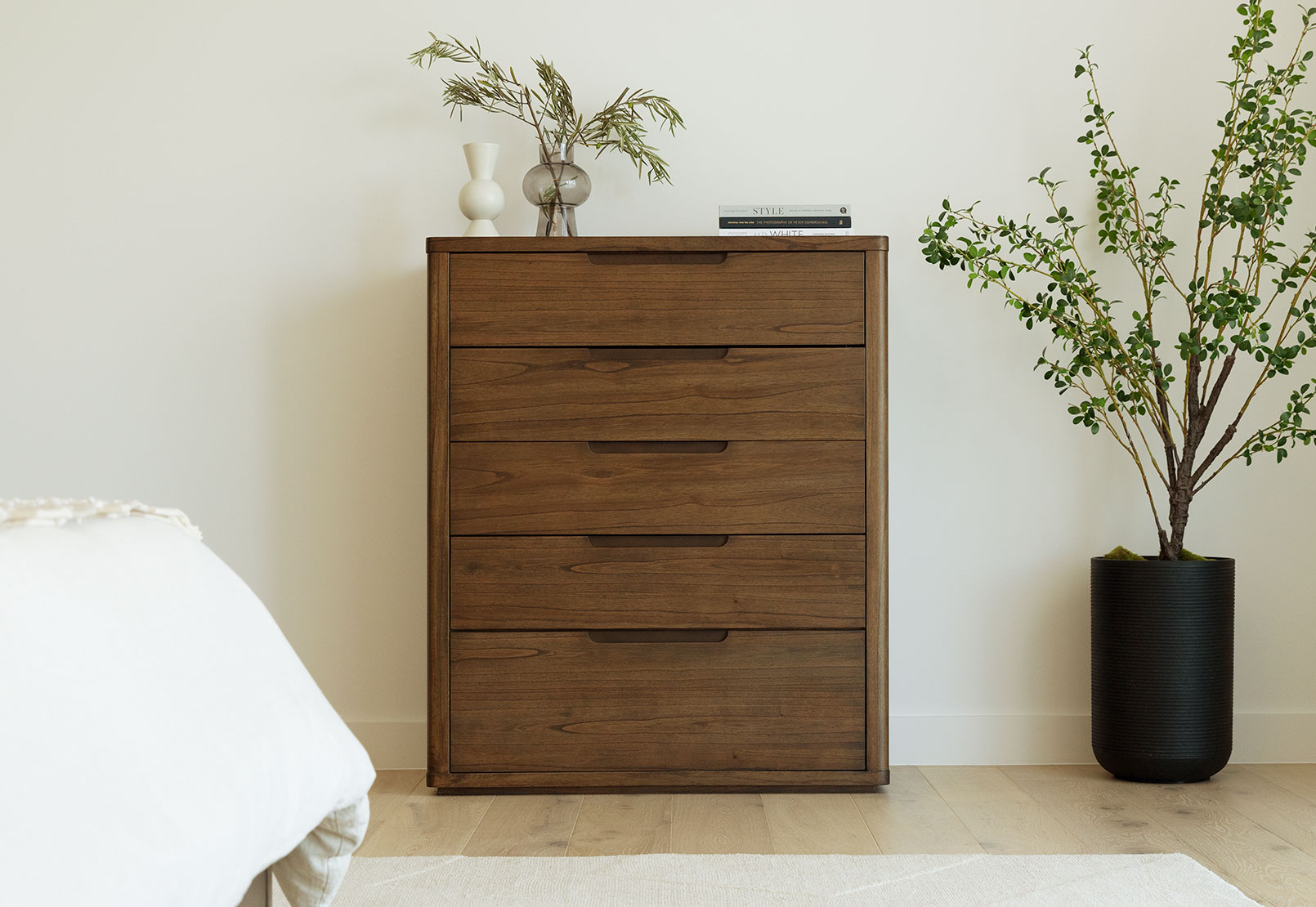 NICCOLO 5 Drawer Tall Chest – image 7 of 7