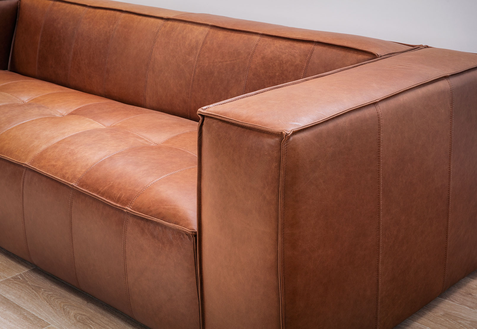 REMO LEATHER 3 Seater Sofa (L) – image 9 of 12