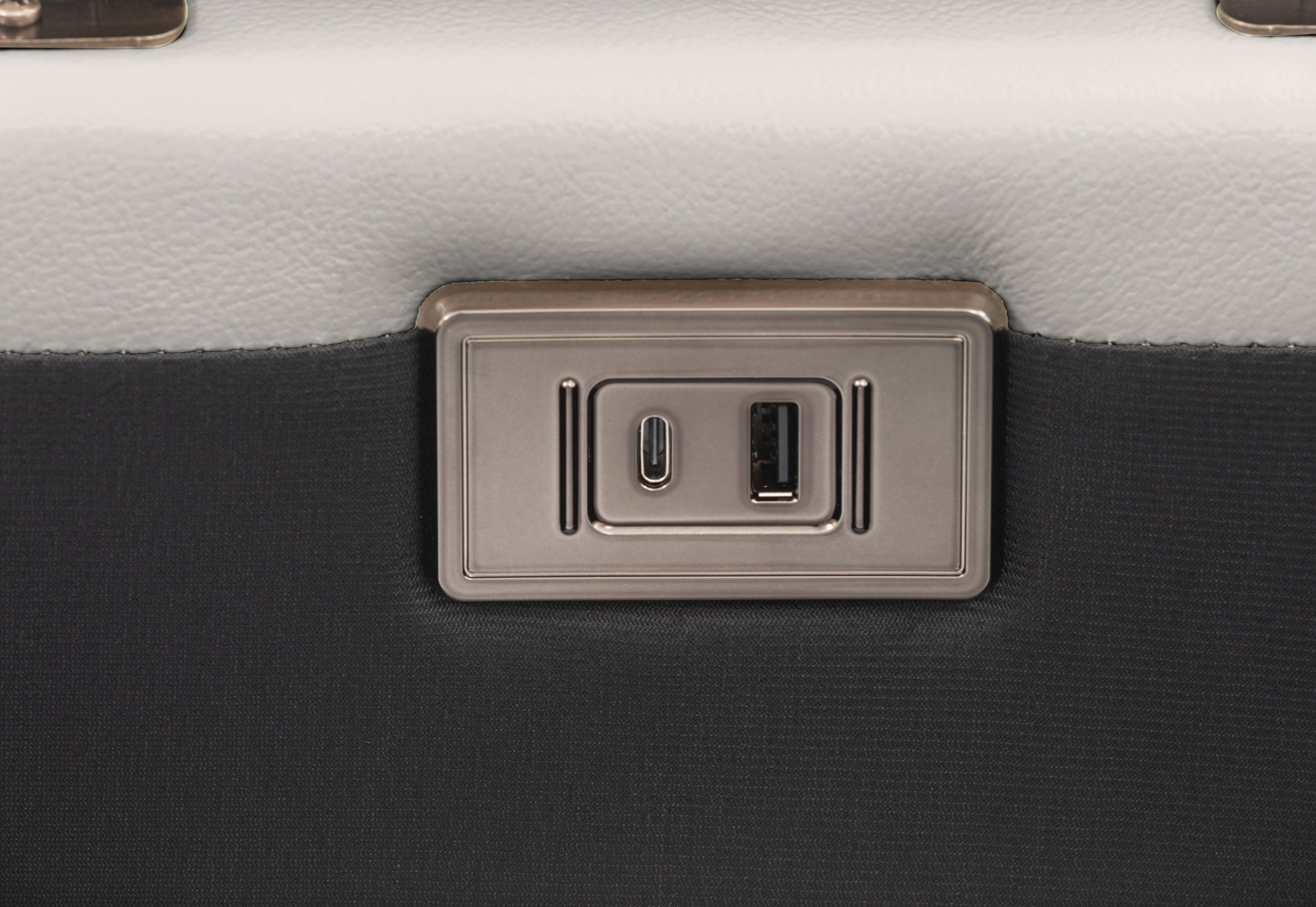 RYKER Storage Console – image 7 of 8