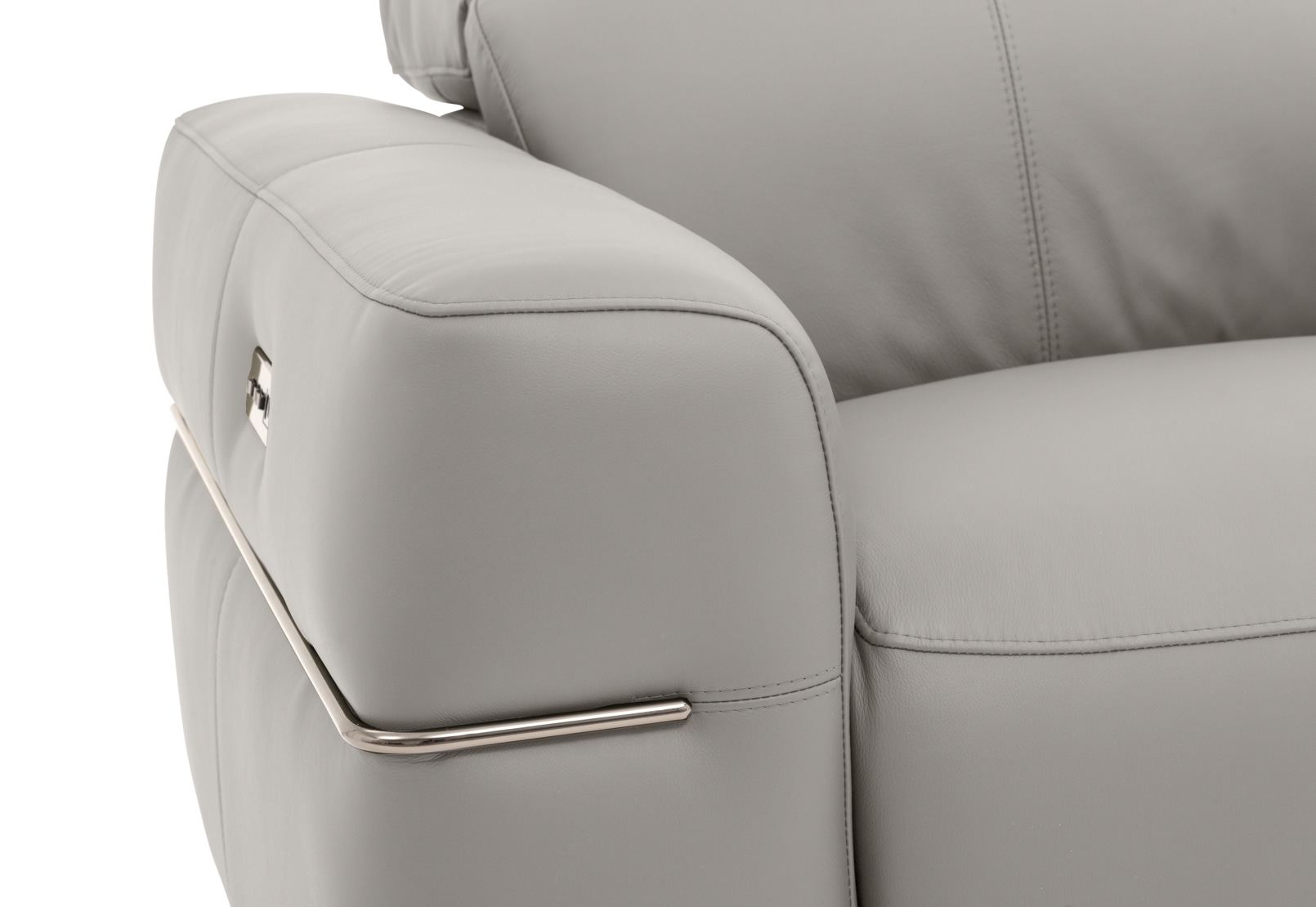 SERAFINI LEATHER 2.5 Seater with Inbuilt Electric Recliners – image 13 of 16