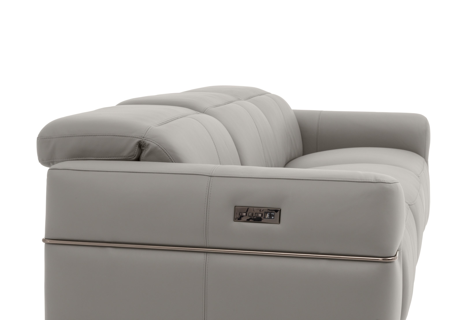 SERAFINI LEATHER 3.5 Seater with 2 Inbuilt Electric Recliners – image 10 of 16