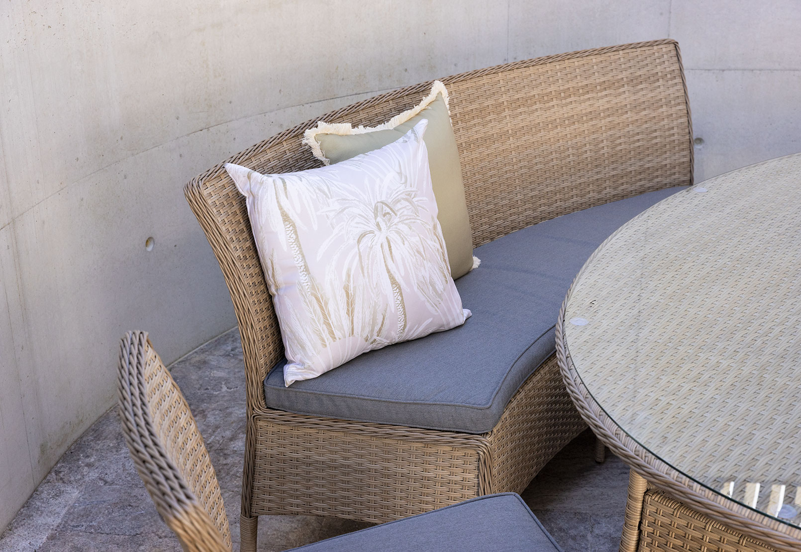 PYRMONT Outdoor Bench – image 1 of 9