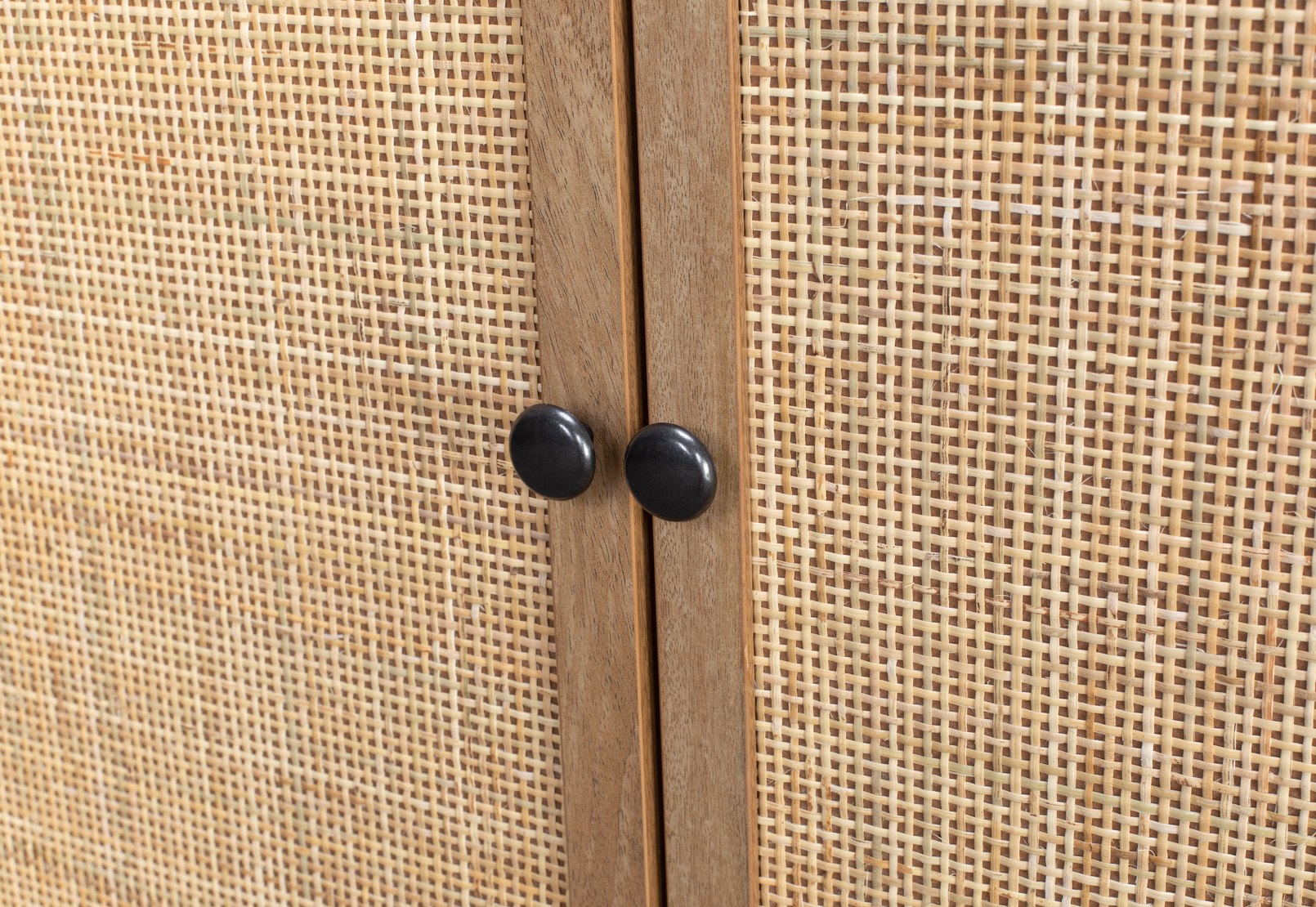 BERRY 2 Door 3 Drawer Buffet – image 6 of 8