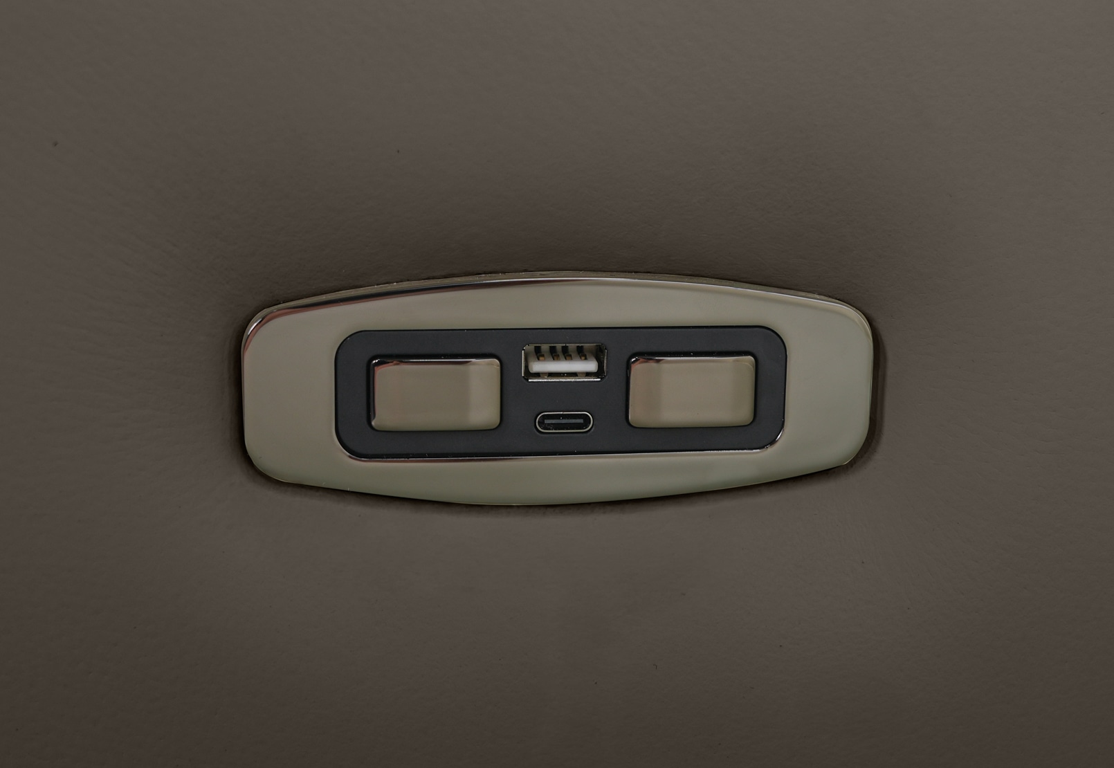 ALCINA LEATHER 4 Seater Theatre Suite – image 10 of 11