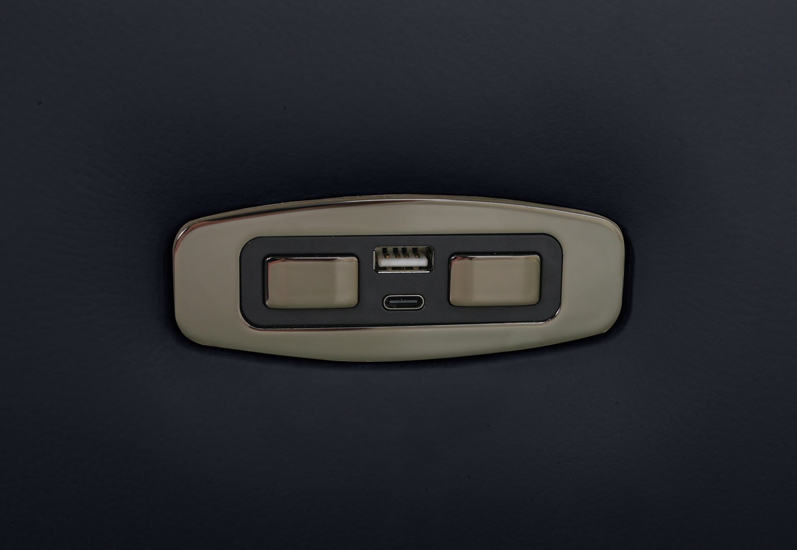 ALCINA LEATHER 4 Seater Theatre Suite – image 10 of 11