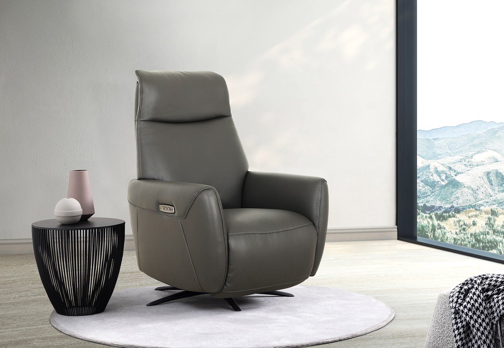 NOMAD LEATHER Electric Recliner – image 1 of 8