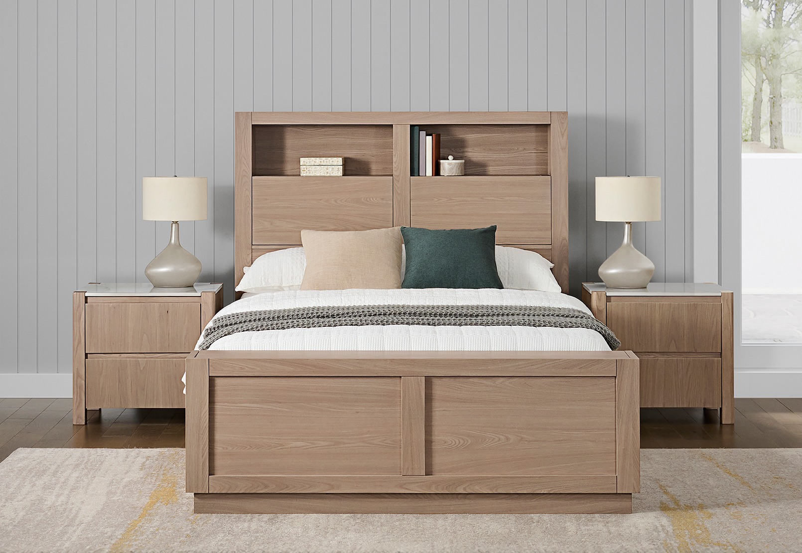 TIVOLI Queen Bed – image 26 of 27