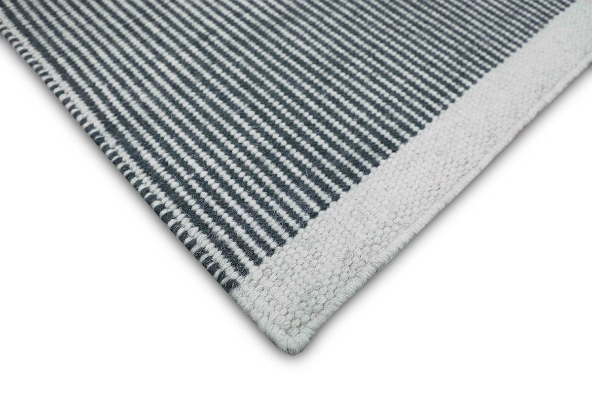 SANLURI Hand Woven Rug – image 3 of 6