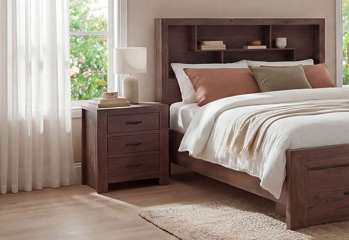 BROOKHAVEN 3 Drawer Bedside – image 1 of 7
