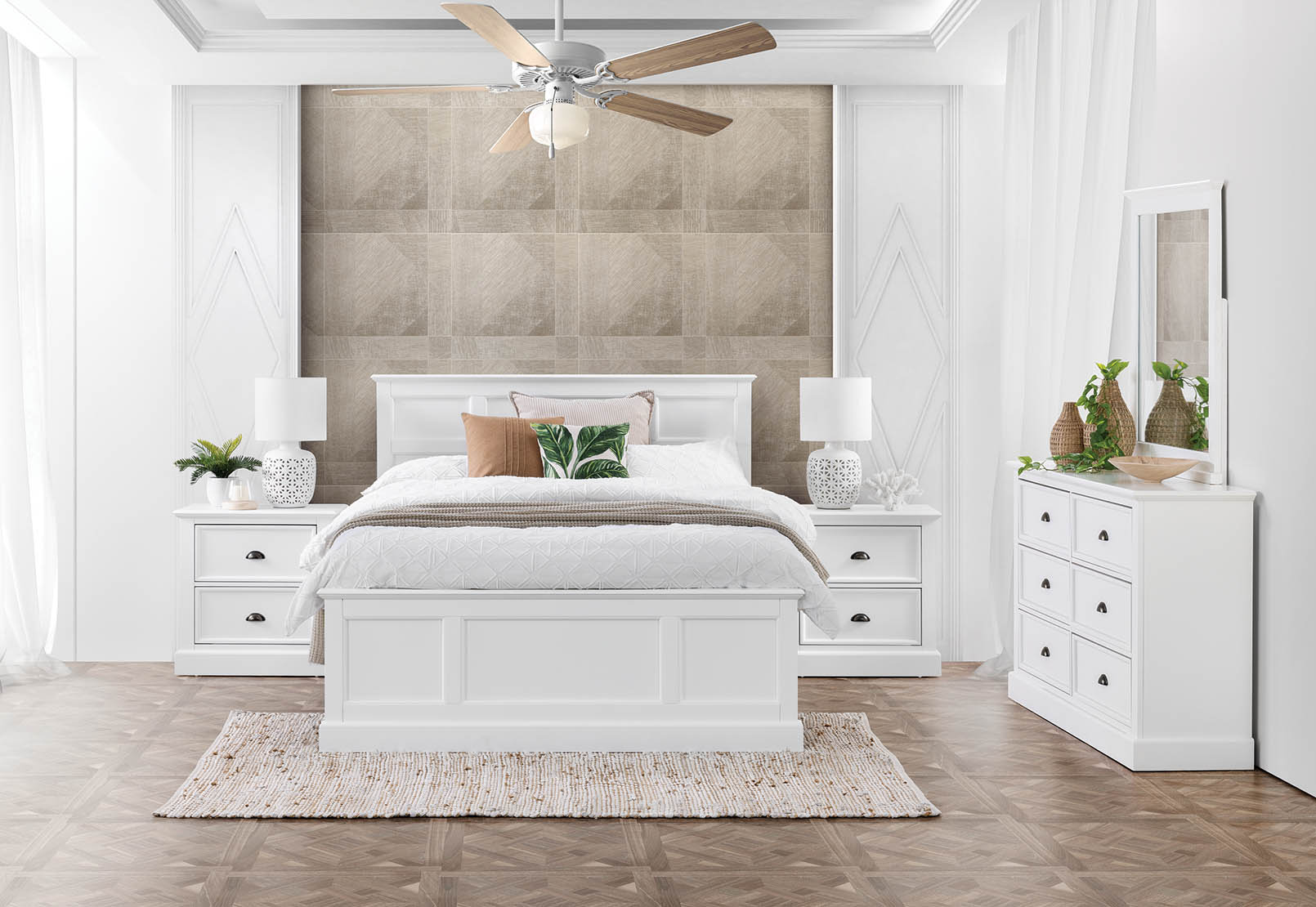 CHRYSTELLE Dresser with Mirror – image 5 of 5