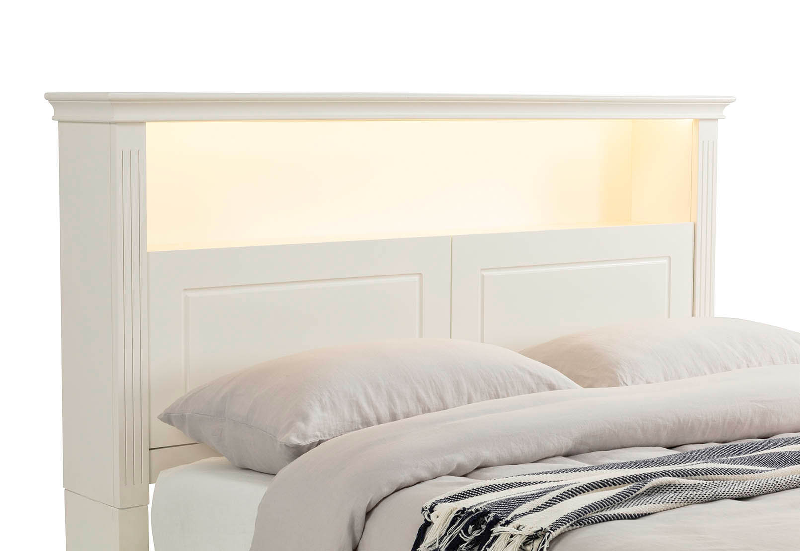 KULA Queen Bed – image 12 of 22