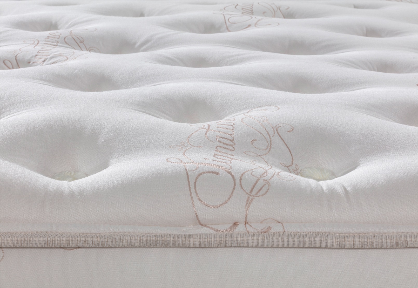 SIGNATURE GIORDANO Super King Mattress – image 8 of 10