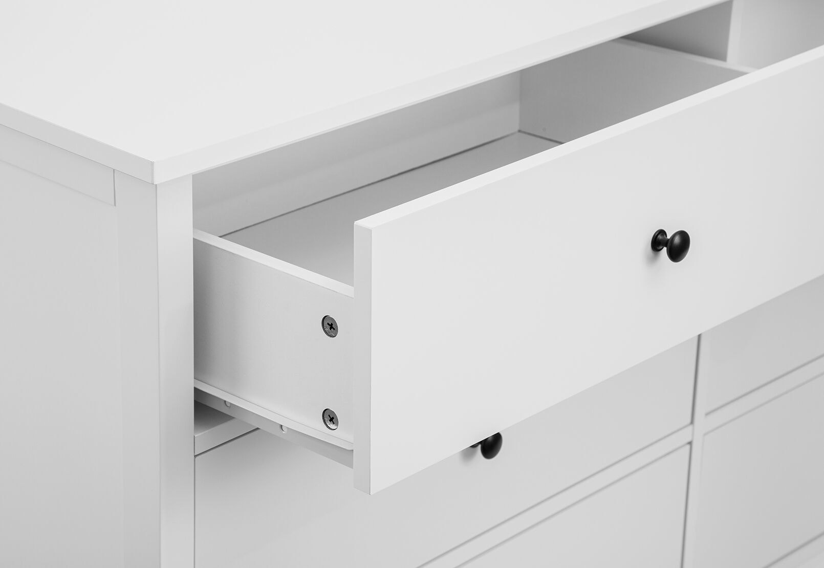 MARSH DRESSERS – image 4 of 8