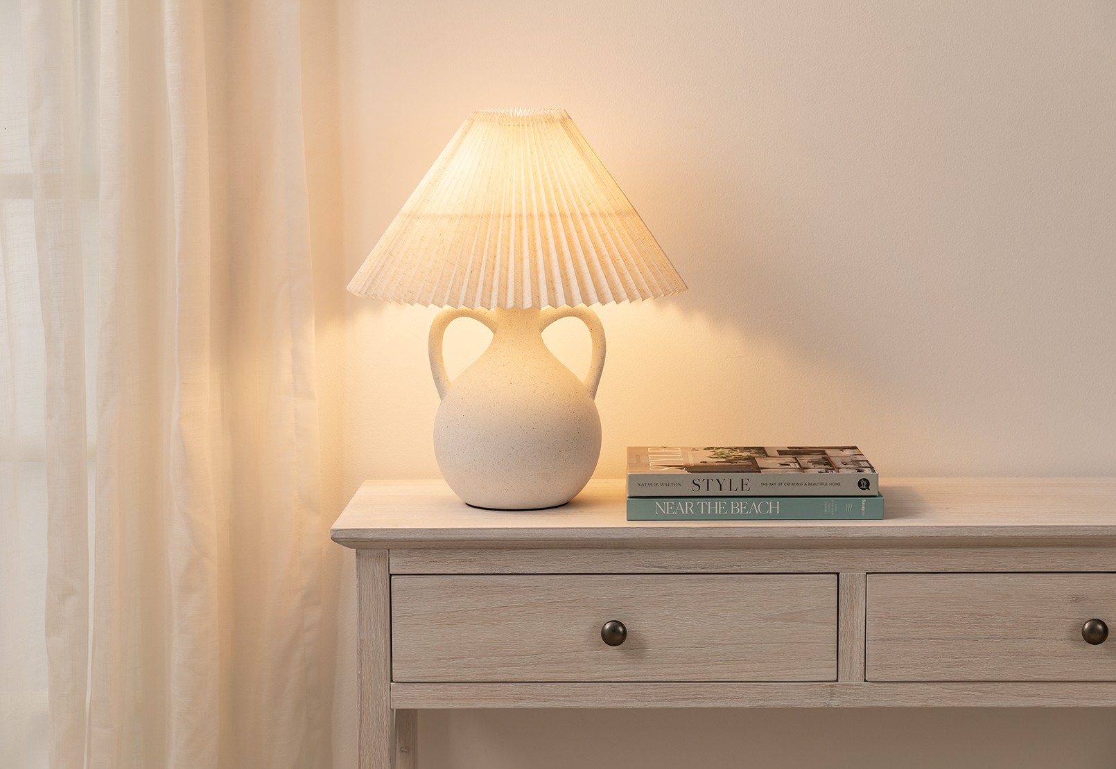 GLEON Table Lamp – image 1 of 7