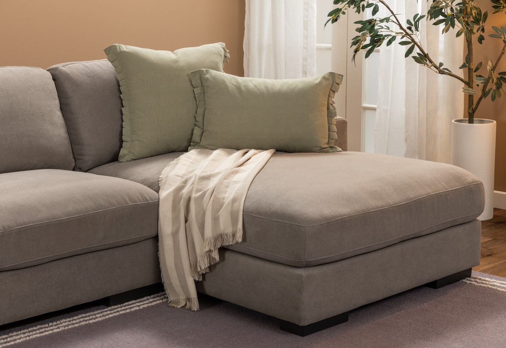 CUSHEN Cushion – image 3 of 3