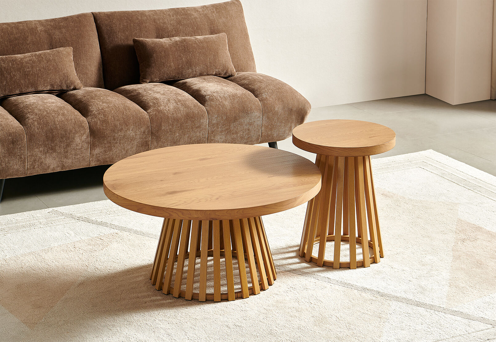 MCGUIRE Oak Round Coffee Table – image 5 of 5