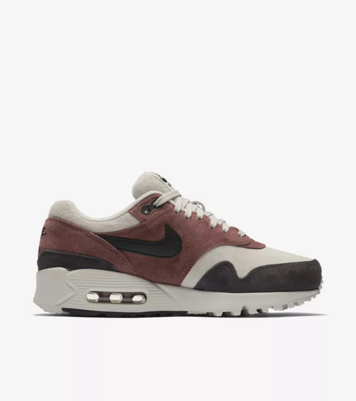 grey and maroon nike shoes