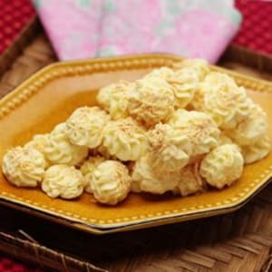 Bengawan Solo Casava Cheese Cookies