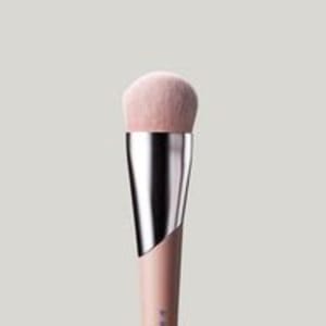Fenty Beauty Full Bodied Foundation Brush