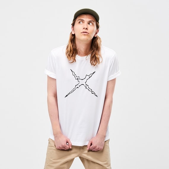 Uniqlo Japan X One Piece Ut Graphic Tee White Xs