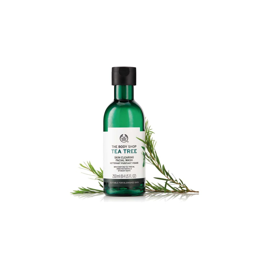 The Body Shop Tea Tree Skin Clearing Face Wash 250ml