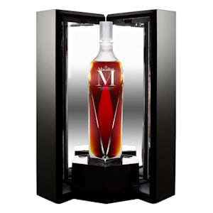 Macallan M Decanter 45 0 7l Giftpack Heinemann Duty Free Australia