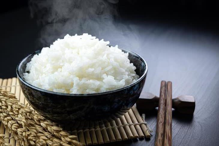 bát cơm trắng và các món ăn kèm cho người tiểu đường kiểm soát đường huyết