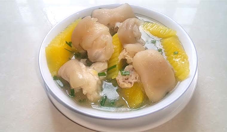 Chân giò hầm đu đủ cho mẹ bầu nhiều sữa