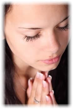 woman praying