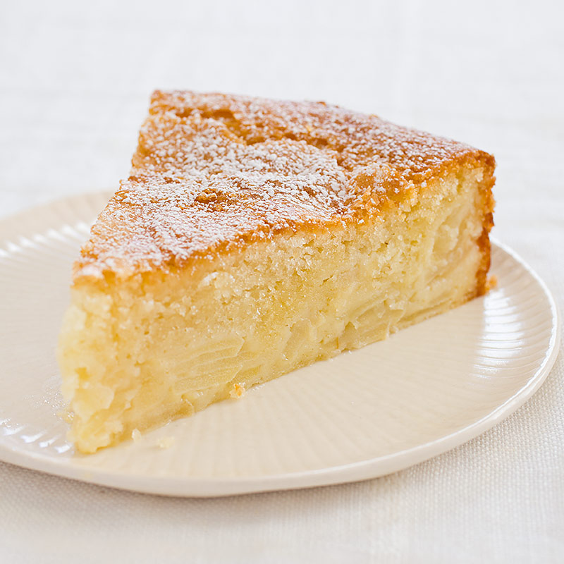 Vanilla Custard Magic Cake Recipe | Queen Fine Foods