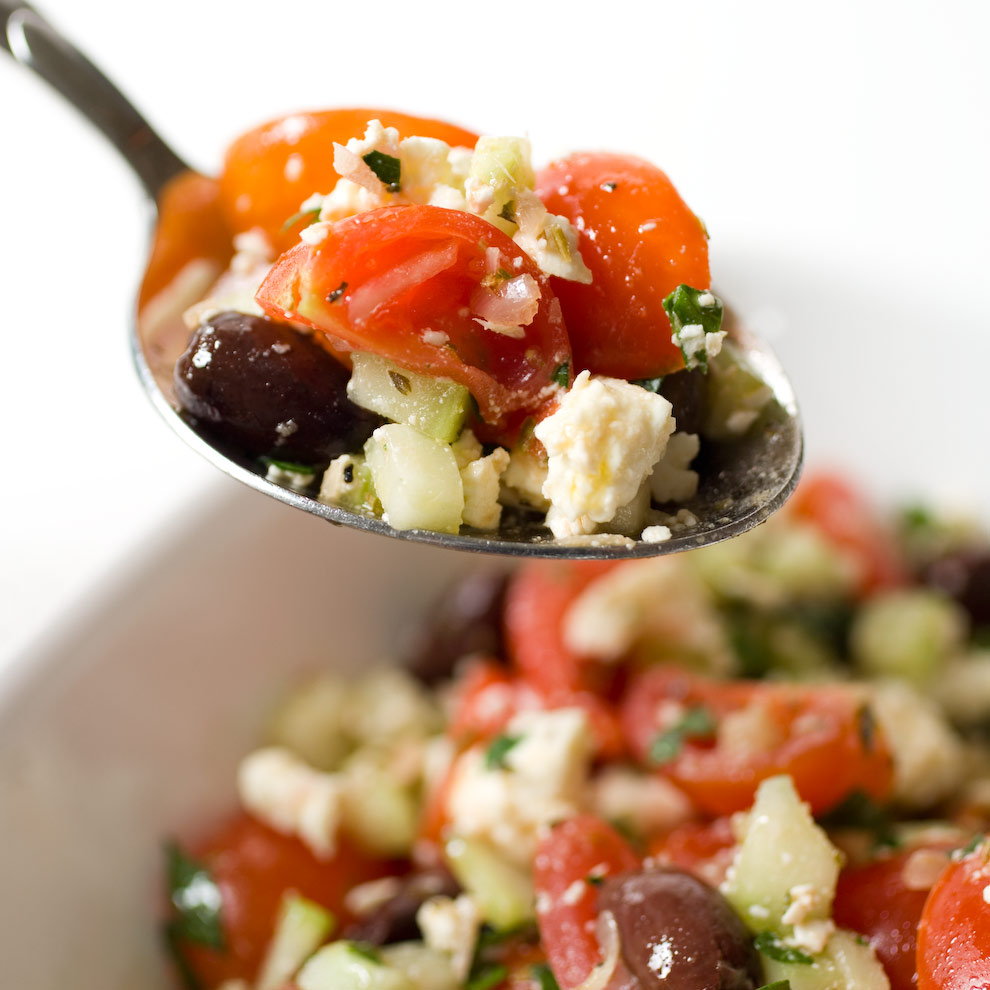 https://res.cloudinary.com/hksqkdlah/image/upload/1538_cvr-tomatosalad-c-02-article.jpg