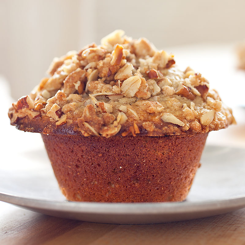 https://res.cloudinary.com/hksqkdlah/image/upload/22799_sfs-oatmeal-muffins-clr-17.jpg