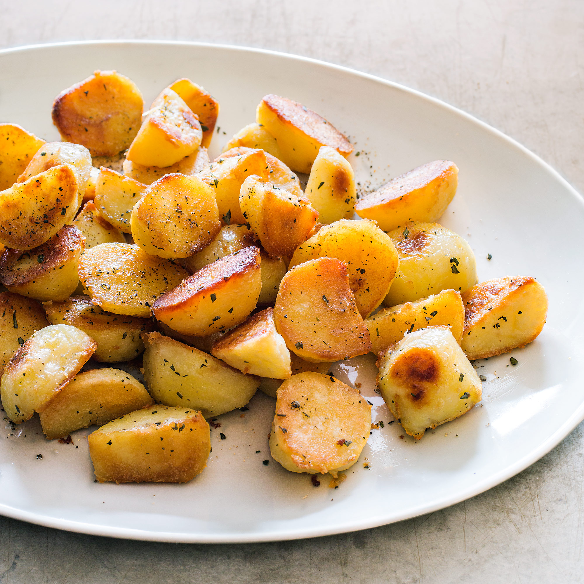 Potato dish. Блюда с картошкой. Интересные блюда из картофеля. Закуска с картошкой. Картофель соте.