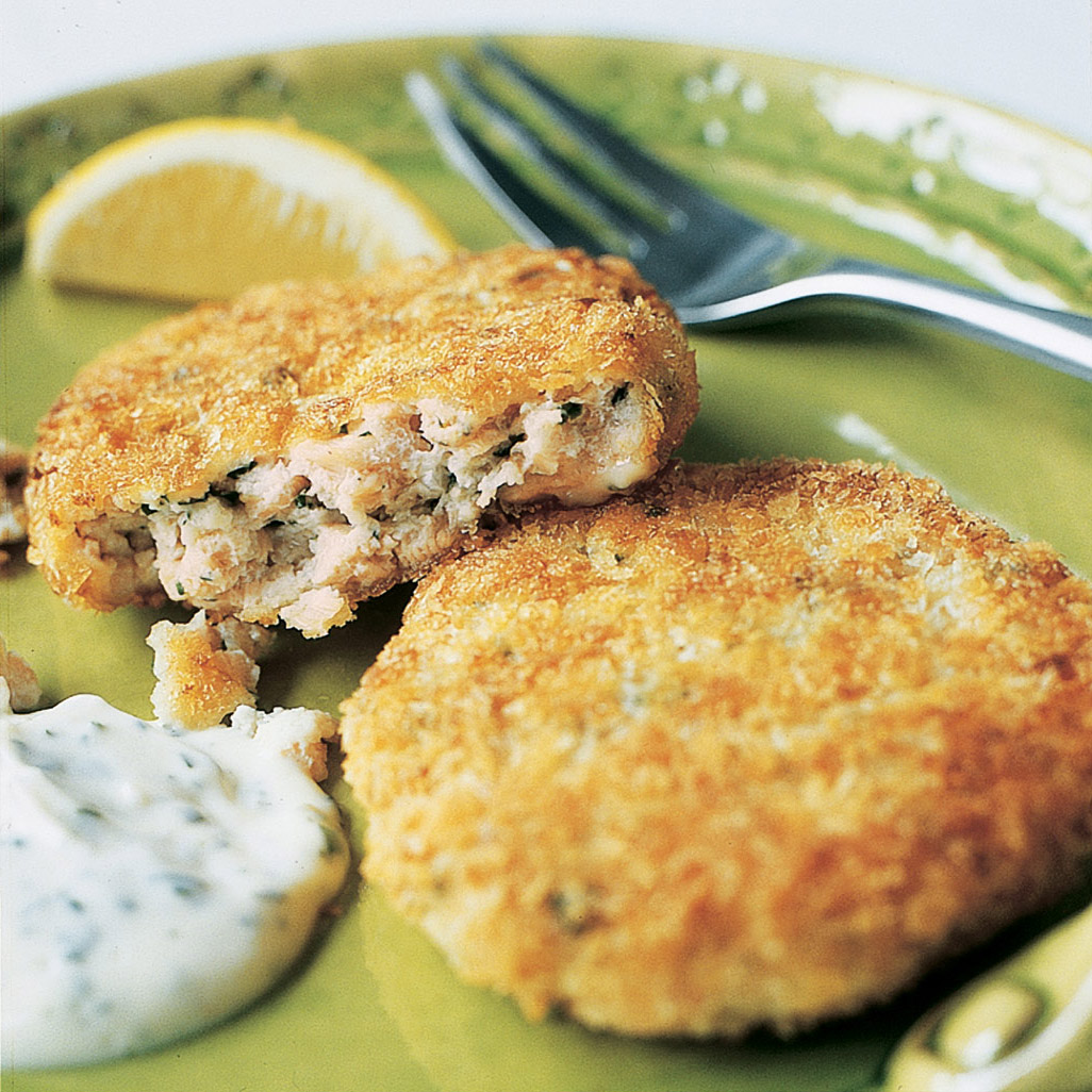 Sweet Potato Salmon Cakes with Creamy Dill Sriracha Sauce - Kim's Cravings