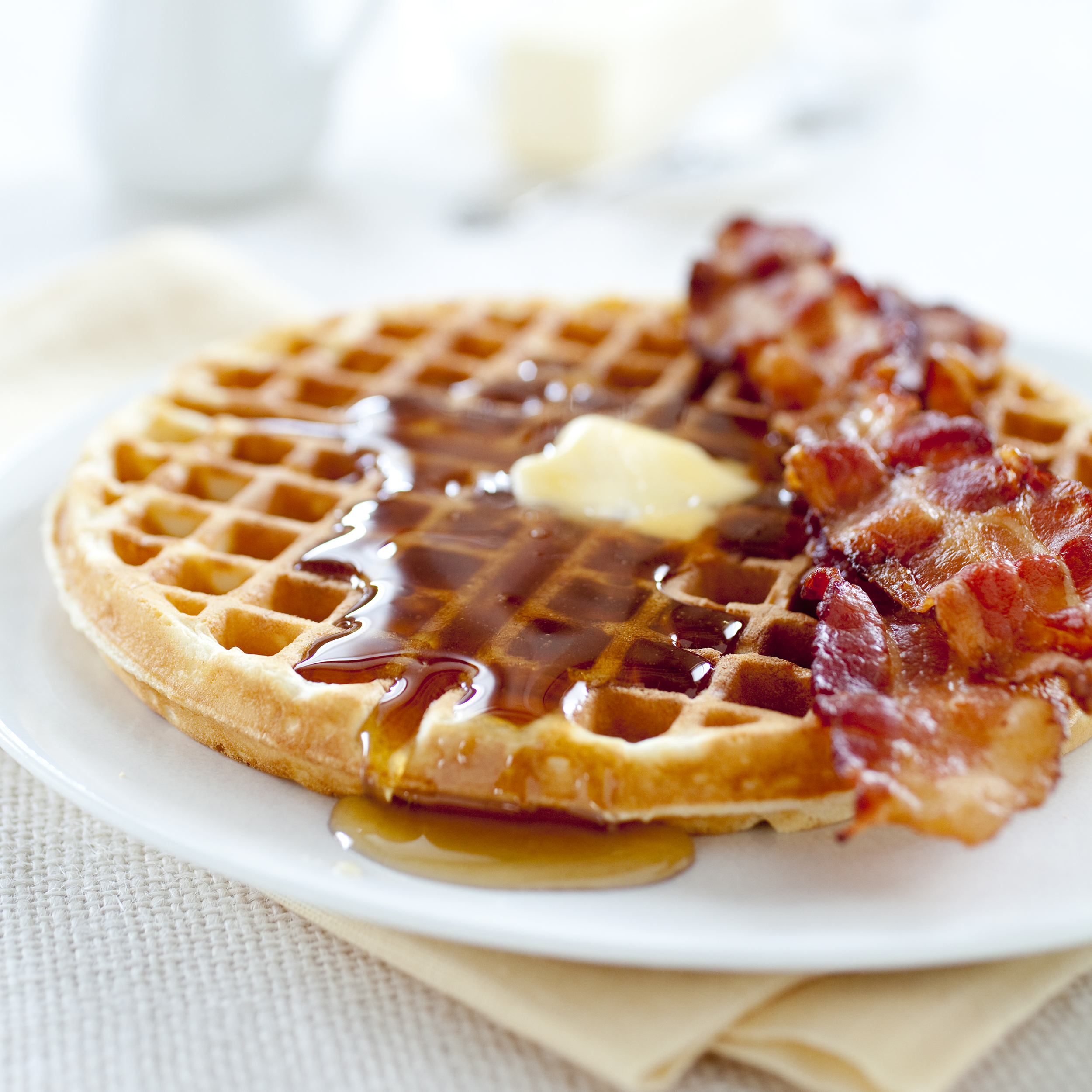 reparere flaskehals Og så videre Best Buttermilk Waffles | America's Test Kitchen Recipe