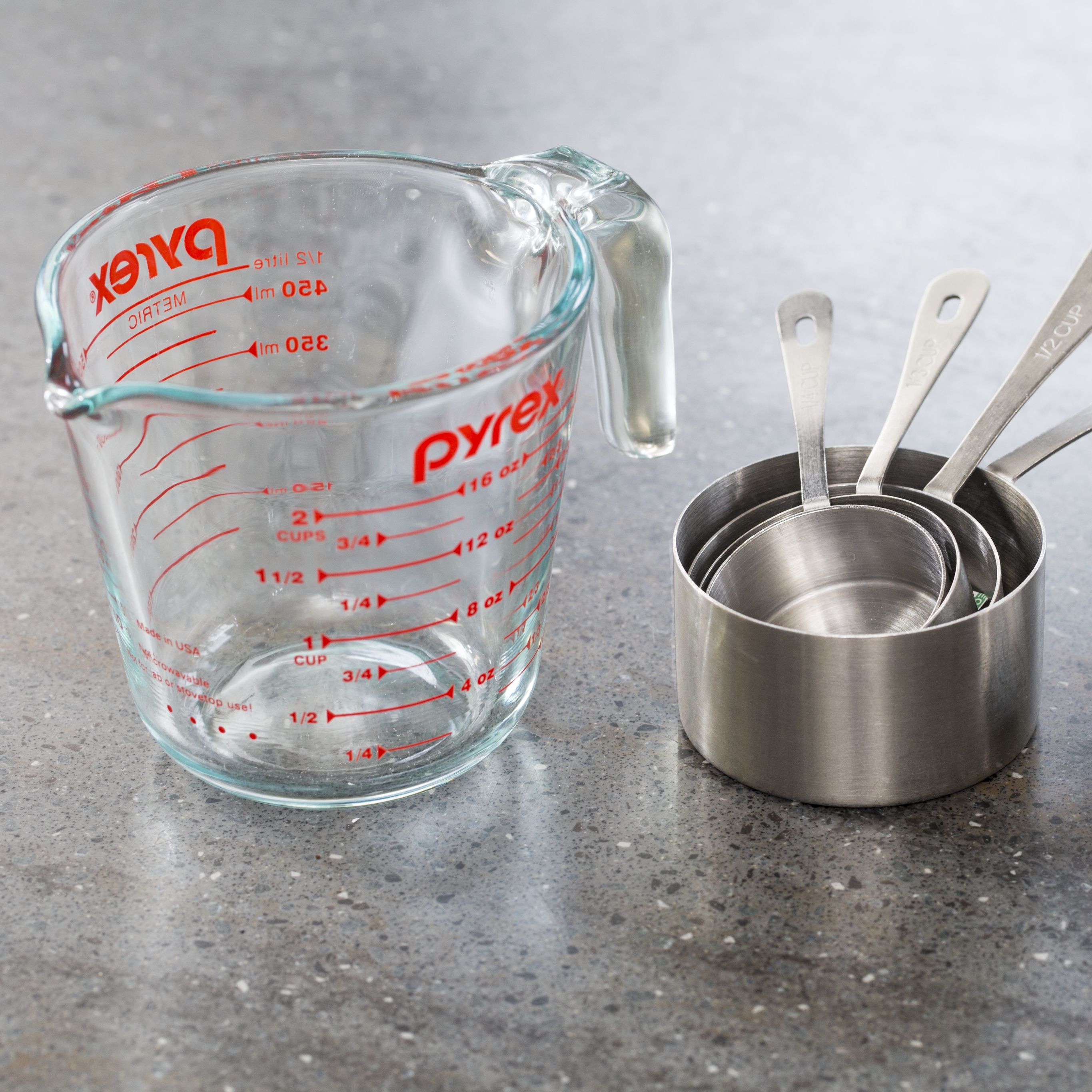 Liquid vs Dry Measuring Cups: What's The Difference? %%sep%% %%sitename%%