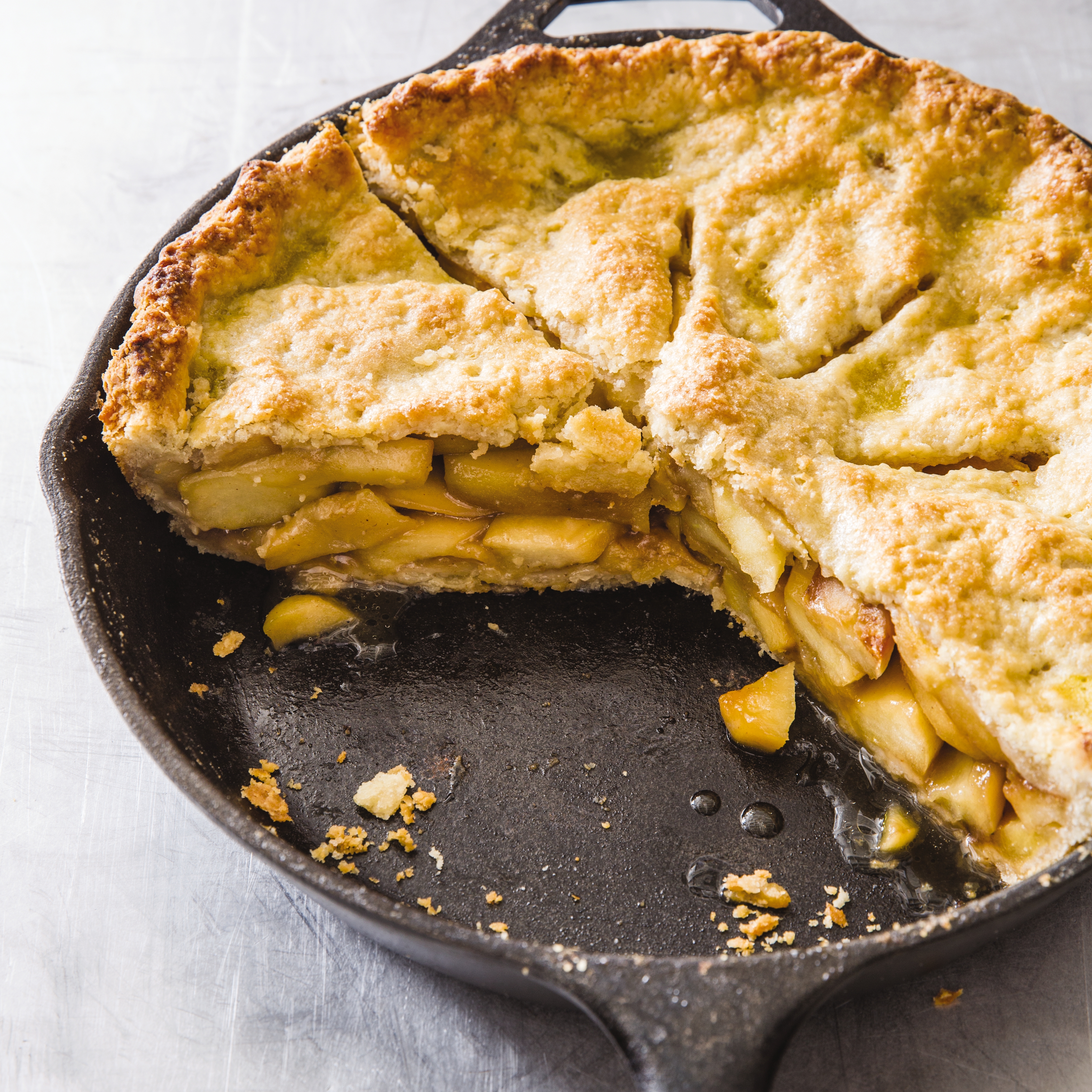 All American Apple Pie in a Cast Iron Lodge Skillet, Everten Blog