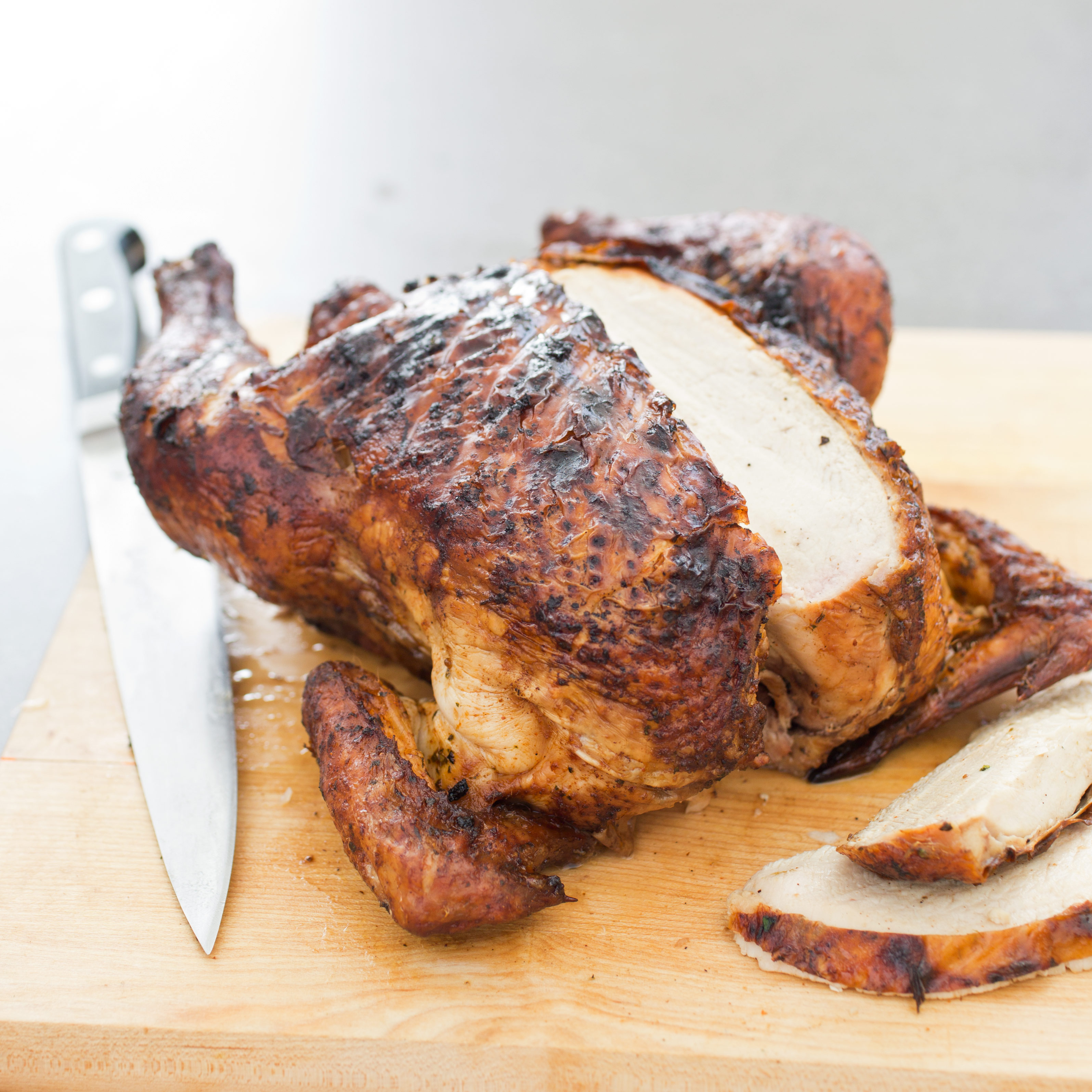 https://res.cloudinary.com/hksqkdlah/image/upload/32774_sfs-grill-roasted-whole-chicken-citrus-cilantro-wetspice-rub-39.jpg