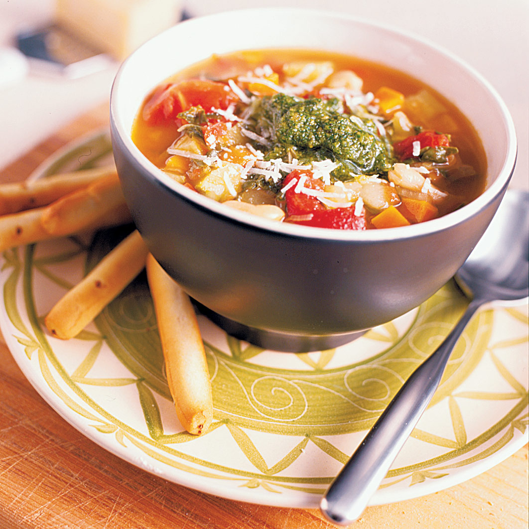 Easy Classic Minestrone Soup - Aberdeen's Kitchen