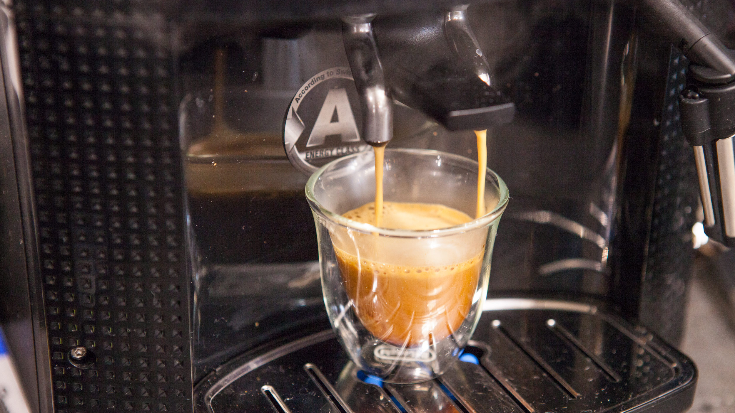 Back to Basics Cocoa-Latte Hot Drink Maker With Frothy Dispenser Spout  Tested!