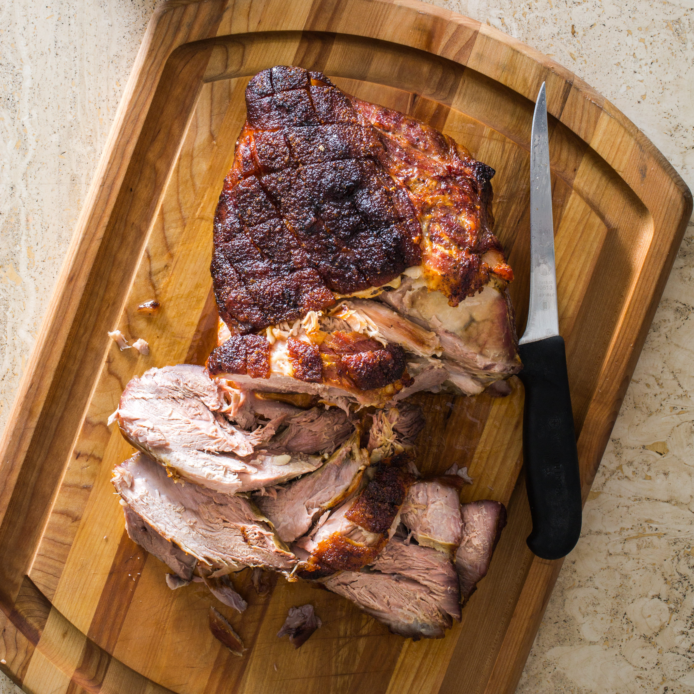 Featured image of post Best Oven Roasted Pork Shoulder : And it&#039;s very easy to make.