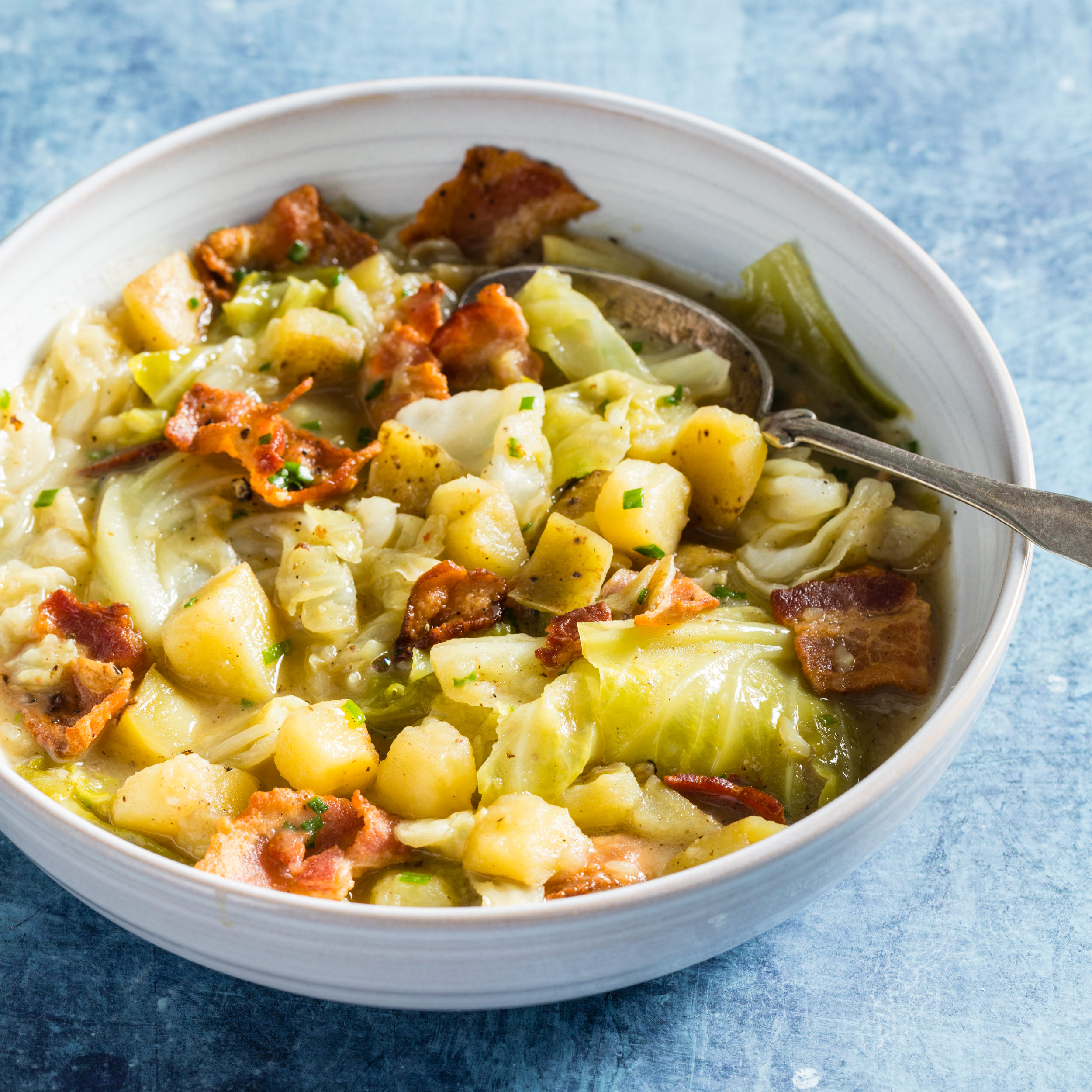 creamy cabbage and potato soup with bacon