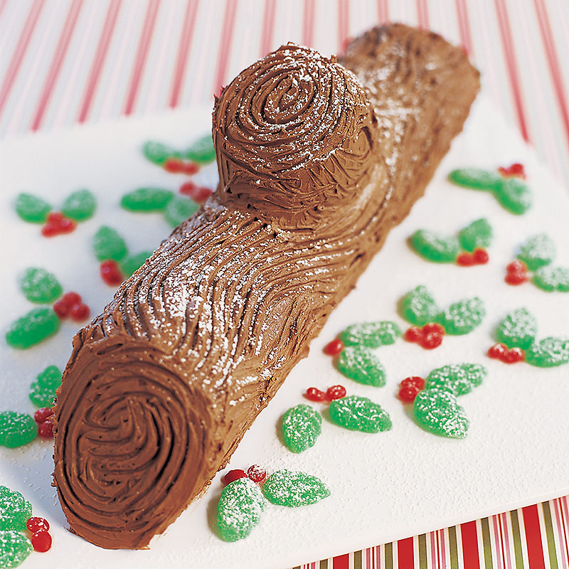 Christmas Yule Log Cake - The Country Cook