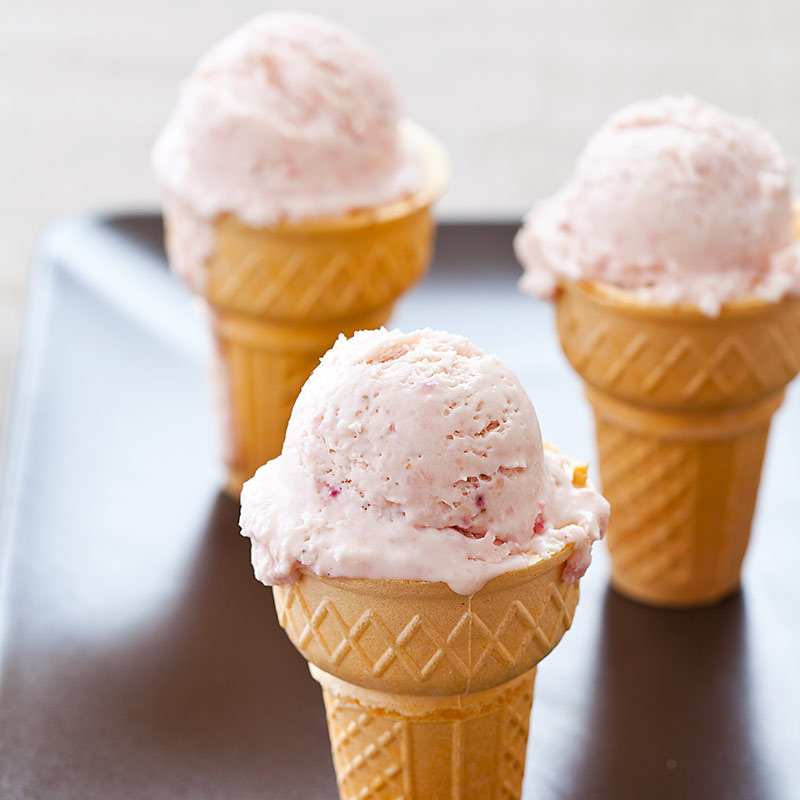 Homemade Strawberry Ice Cream – If You Give a Blonde a Kitchen