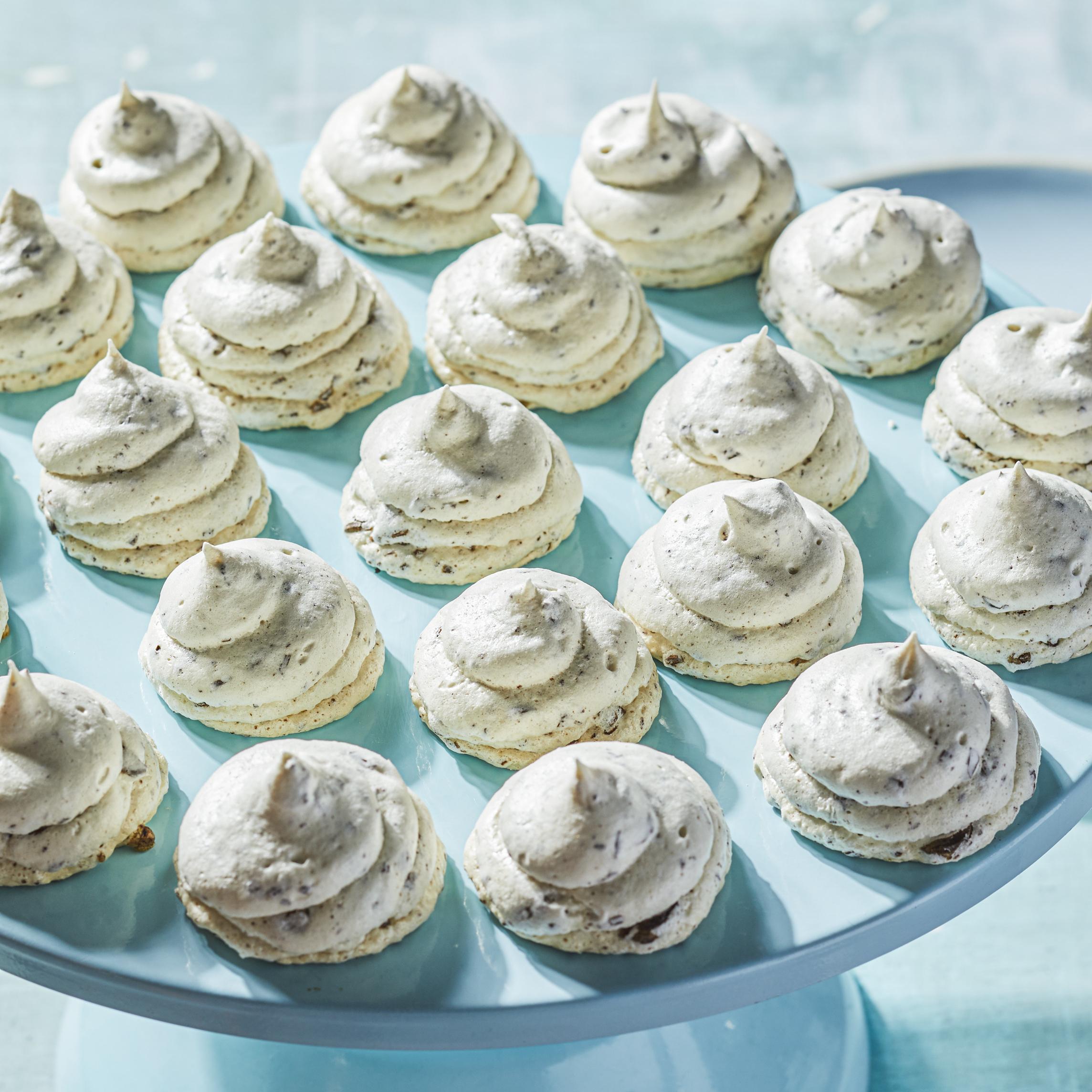 https://res.cloudinary.com/hksqkdlah/image/upload/SFS_Chocolate_Meringue_Cookies_4971_kpgfas.jpg