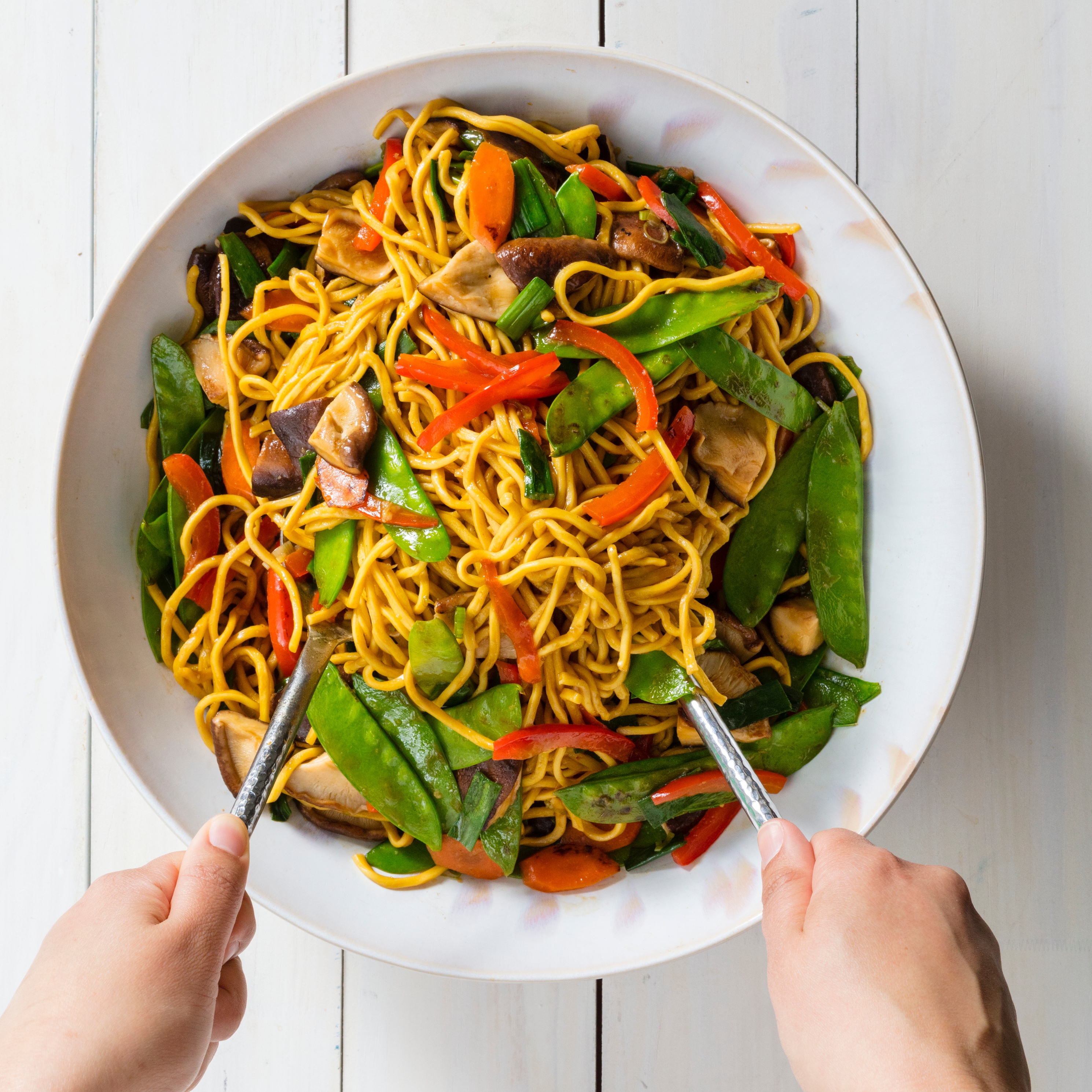 vegetable lo mein noodles