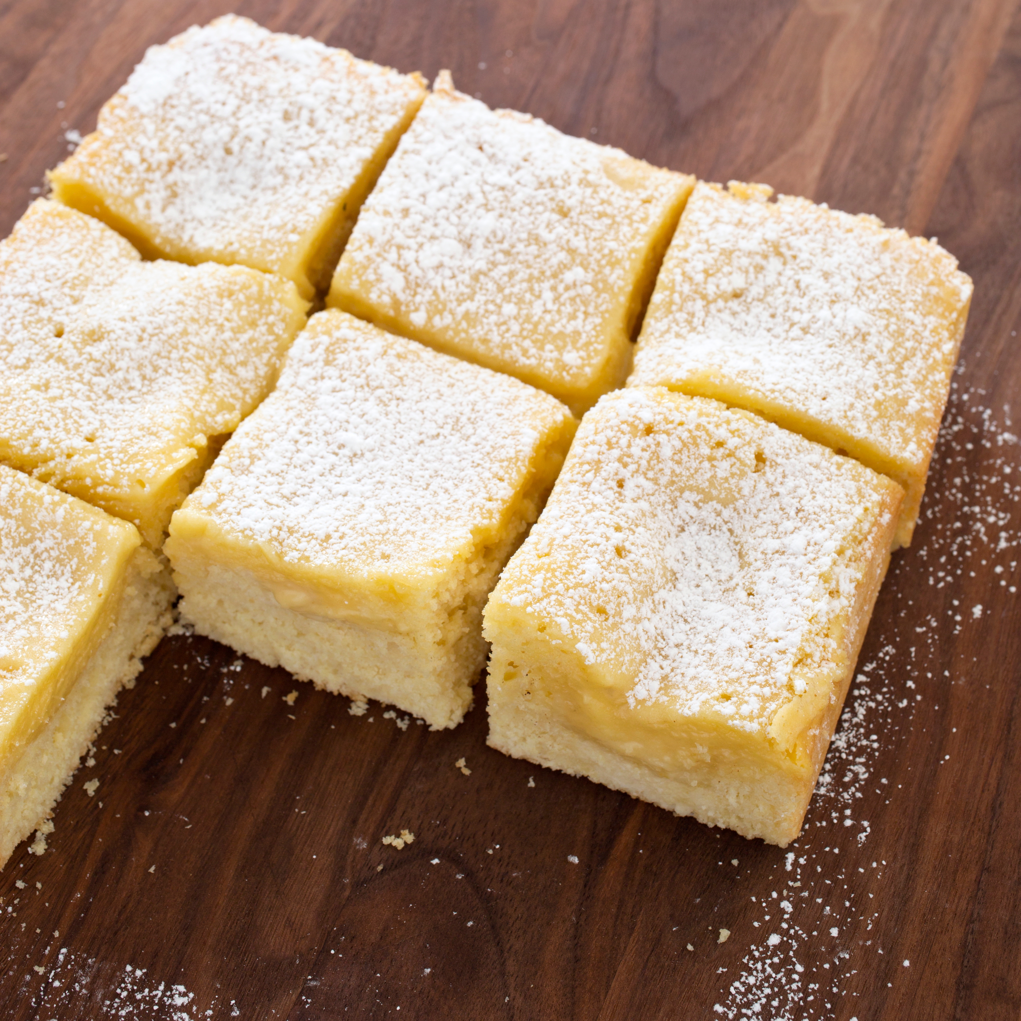 Gooey Butter Cake that takes like donuts - Ooey Gooey Butter Cake